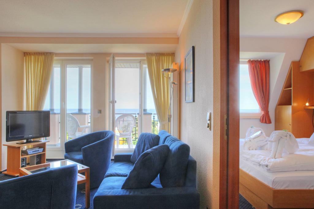 Seetelhotel Ostseeresidenz Ahlbeck ゼーバート・ヘリングスドルフ エクステリア 写真