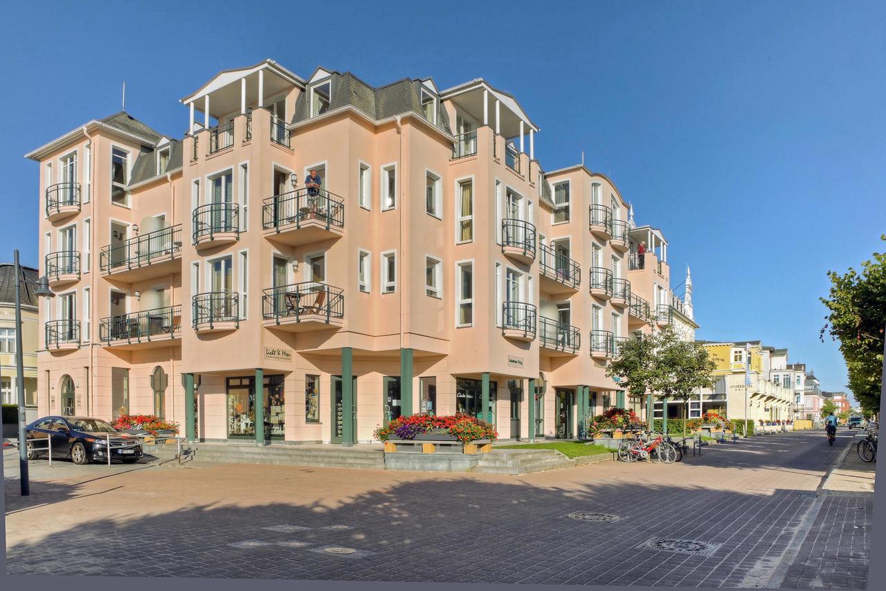 Seetelhotel Ostseeresidenz Ahlbeck ゼーバート・ヘリングスドルフ エクステリア 写真
