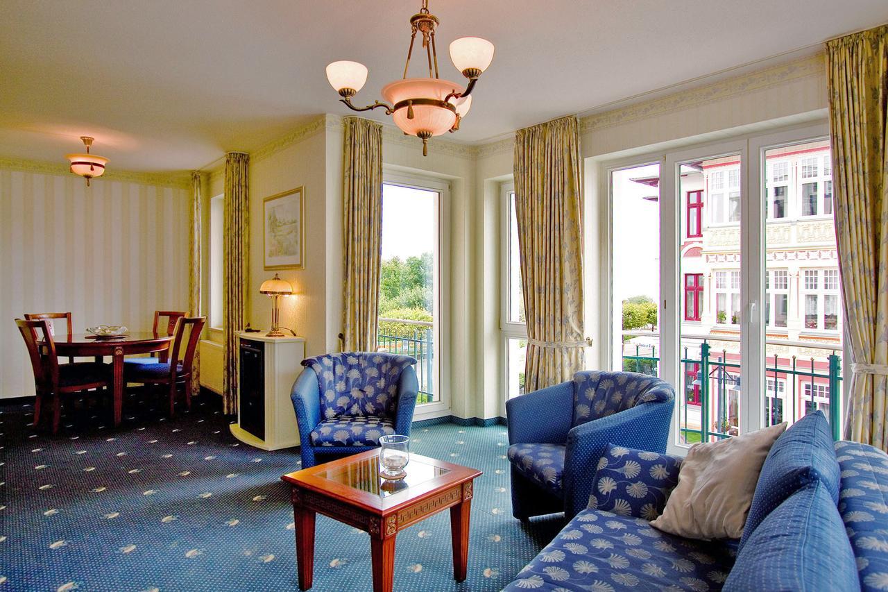 Seetelhotel Ostseeresidenz Ahlbeck ゼーバート・ヘリングスドルフ エクステリア 写真